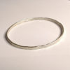 Rustik armring, overflade med hammerslag, unikt design, unik, unika, klassisk armring