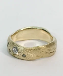 Svunget twist ring ramok962