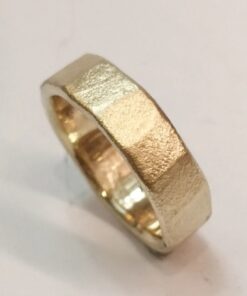 Ramok1021 hammer facet ring møtrik mat guld Fprofil