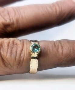 ramok1067k Smelte ring med sten i rør, grøn, safir, organisk, slinger